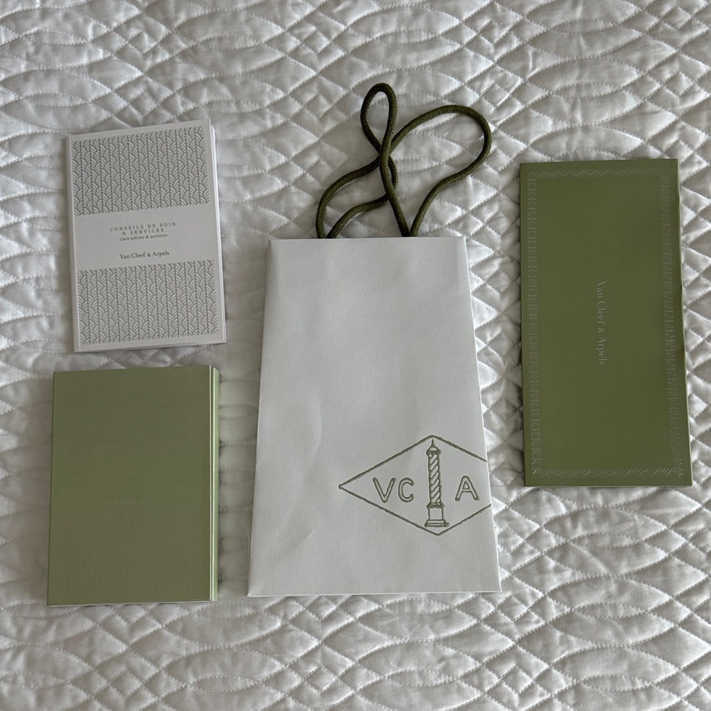 Van Cleef & Arpels Gift Set with Green and White Accents